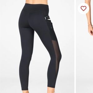 NWT Trinity Motion365® Mid-Rise 7/8 Legging